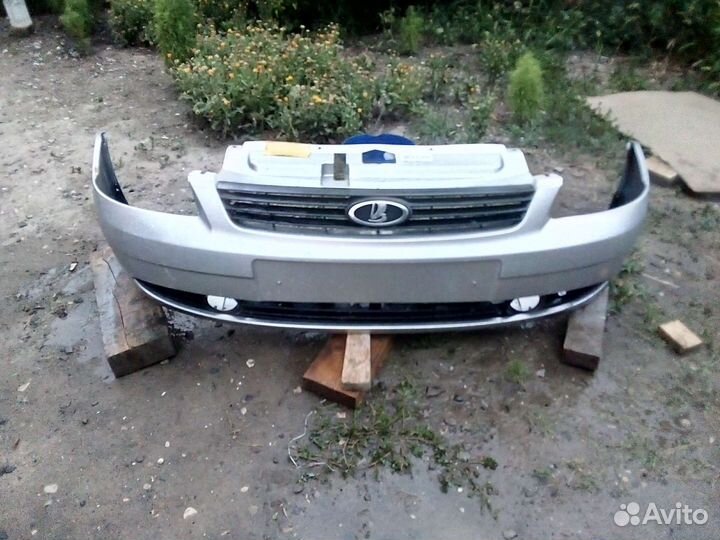 Передний бампер лада приора 1 с туман. (Оригинал)