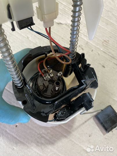 Бензонасос бака правый Мерседес глк, Ц-класс 204