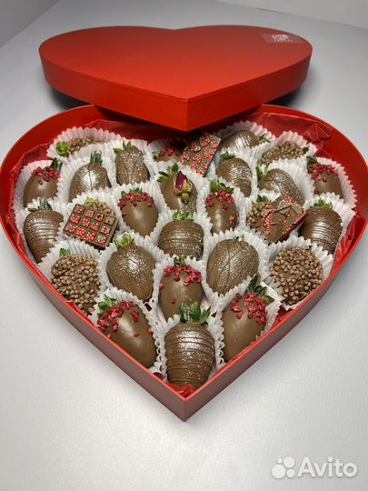 Клубника в бельгийском шоколаде сюрприз подарок