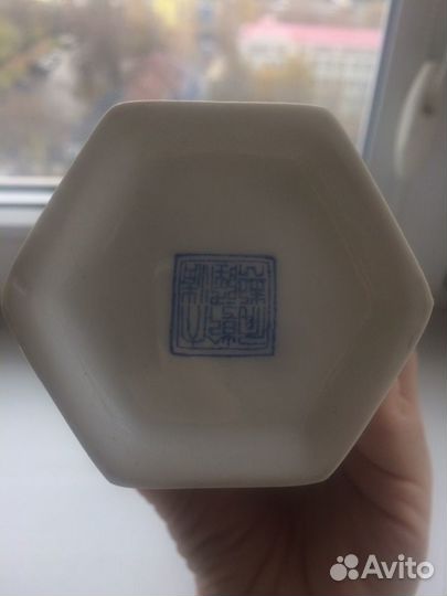 Ваза, костяной фарфор. Старый Китай