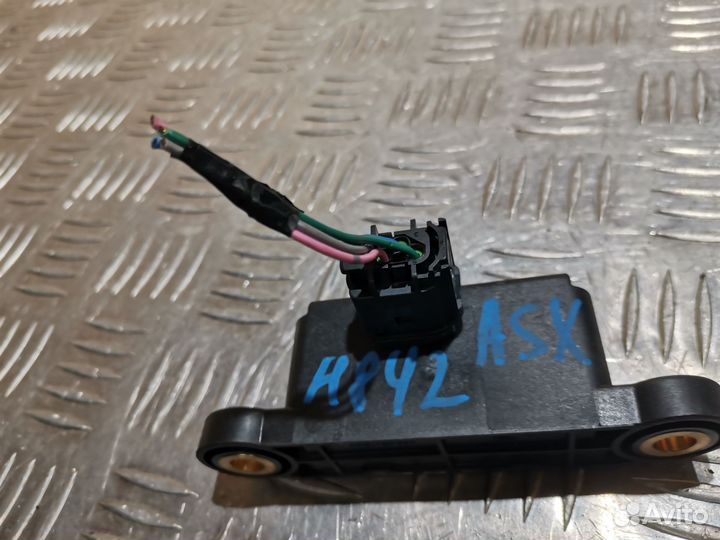 Датчик ускорения Mitsubishi ASX