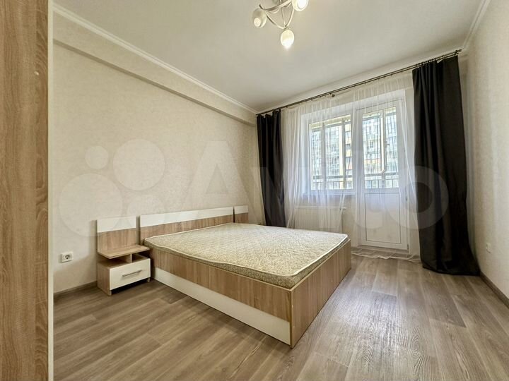 2-к. квартира, 65 м², 8/18 эт.