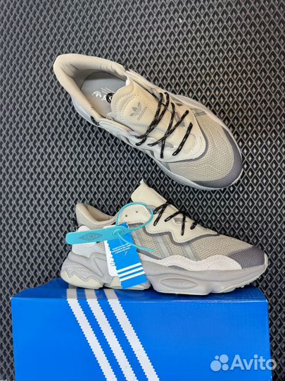 Кроссовки Adidas ozweego