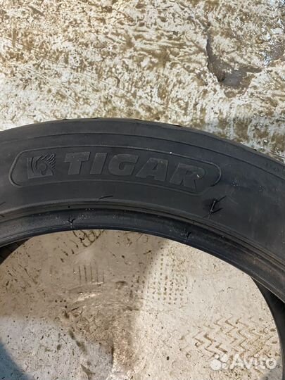 Tigar UHP Ultra High Performance 235/45 R18 98W