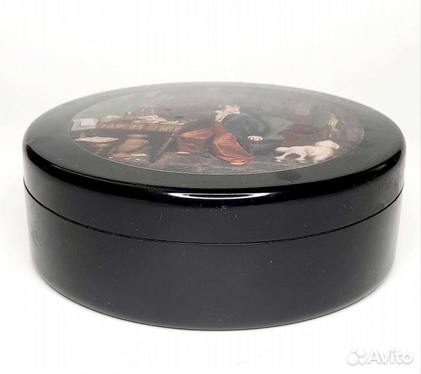 Шкатулка лакированная 