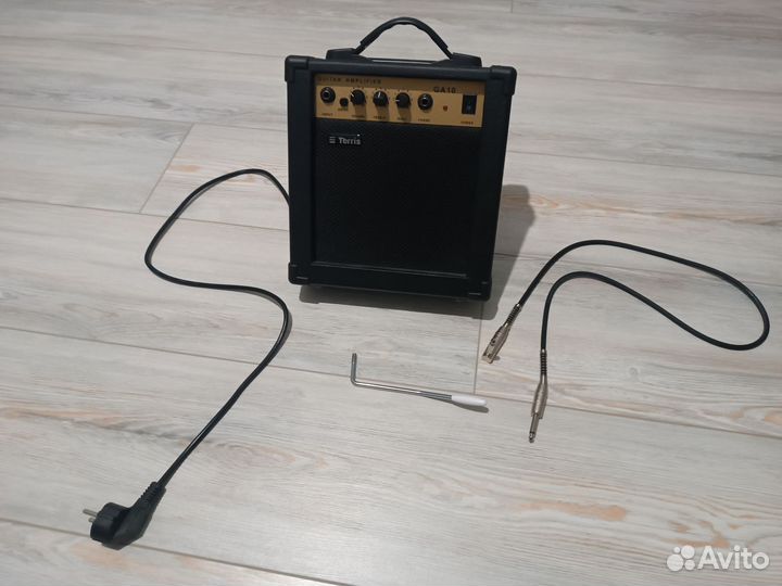 Электро гитара с комбиком