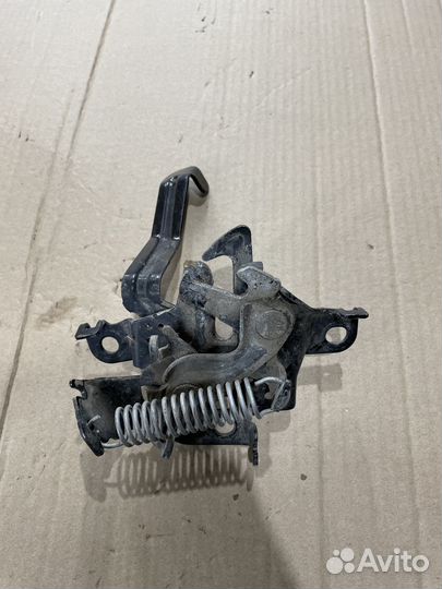 Замок капота Тойота Королла е15