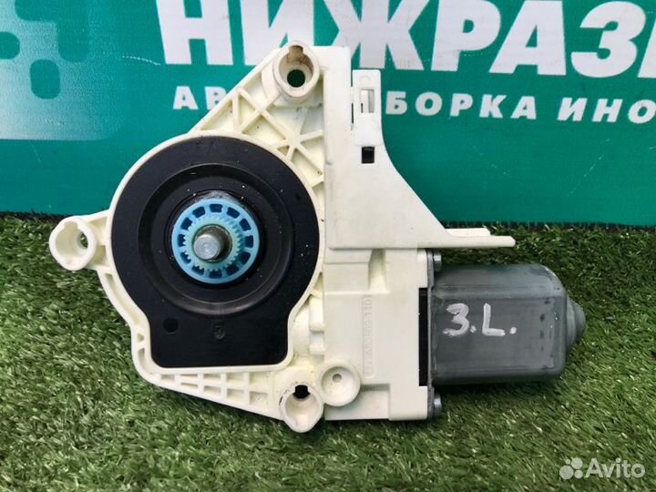Моторчик стеклоподъемника задний левый Volkswagen