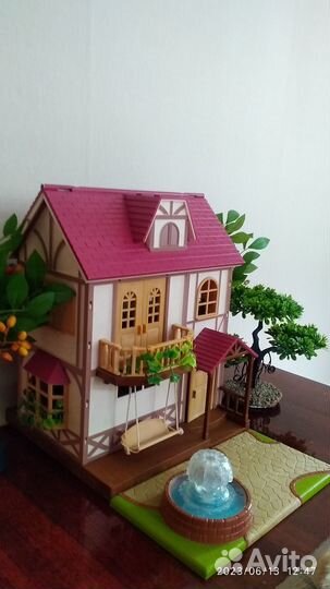 Sylvanian families дом с фонтаном