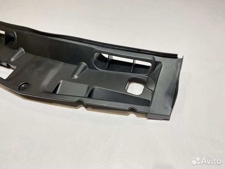 Воздуховод радиатора Mercedes W204