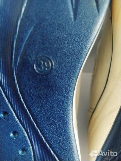 Лоферы женские 39 размер новые