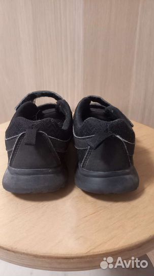 Кроссовки детские