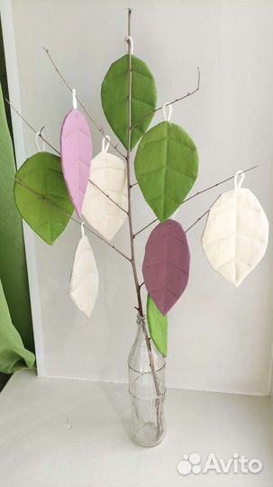 Гирлянда растяжка из листиков