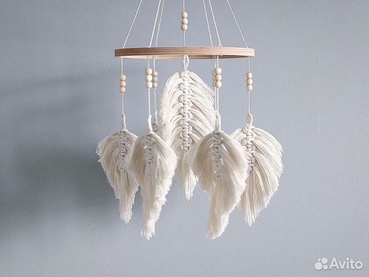 Детский мобиль в кроватку