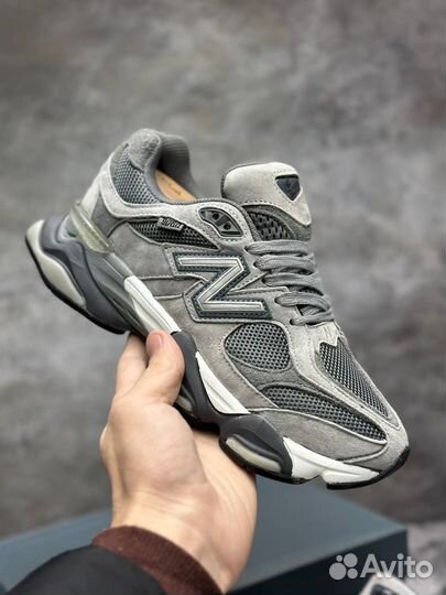 Серые New Balance 9060