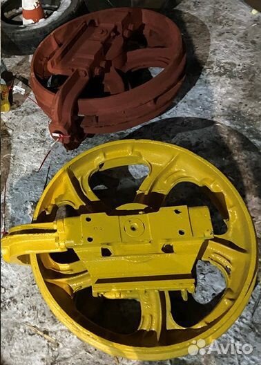 Колесо натяжное 50-21-306сп правое на Т-130, Т-170