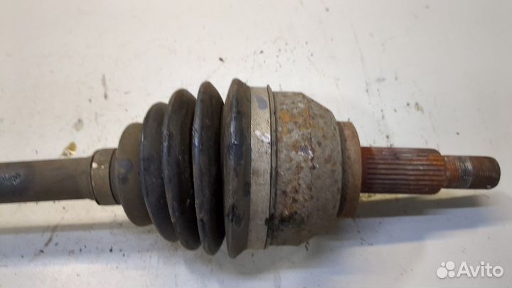 Полуось левая передняя Opel Vivaro