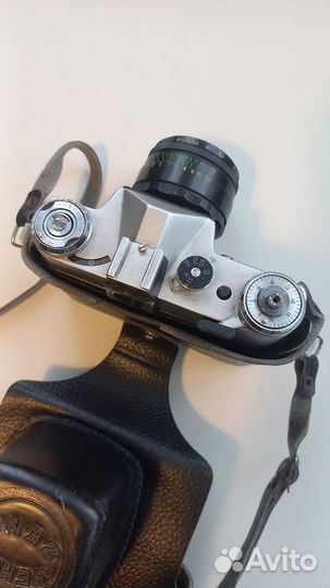 Продаю рабочий фотоаппарат зенит-Е