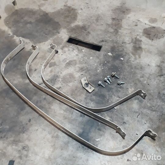 Крепления бензобака Ауди А4Б5 Фольксваген пассатб5