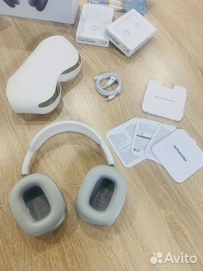 AirPods Pro Max