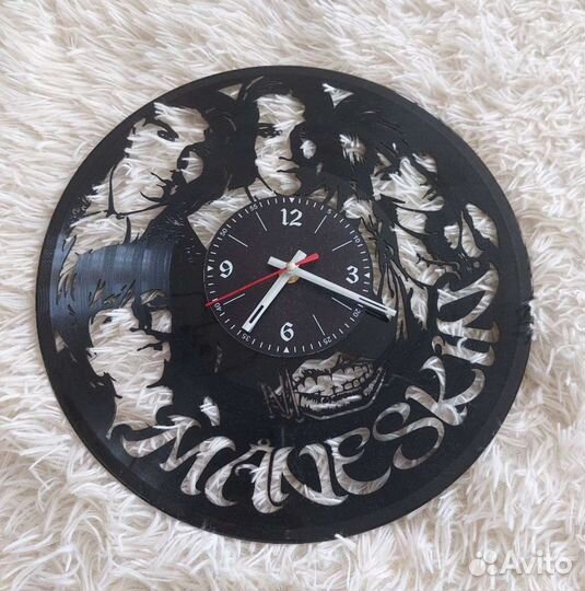 Часы настенные новые