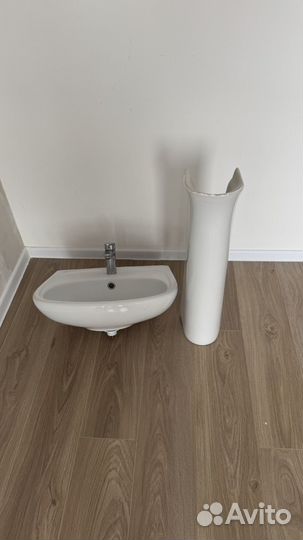 Раковина с пьедесталом бу