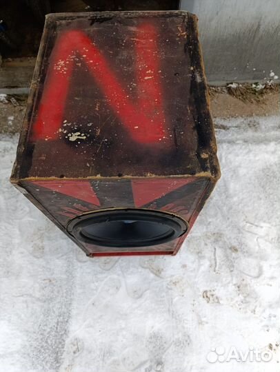 Сабвуфер с усилителем