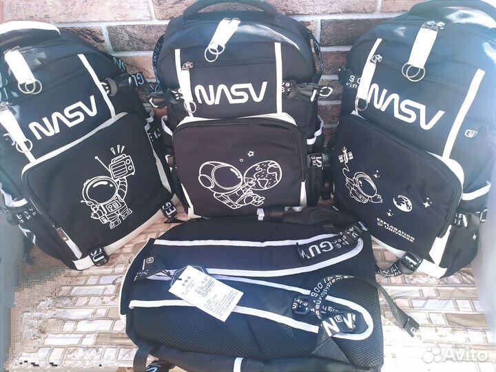 Школьный рюкзак светящийся ночью ортопедический