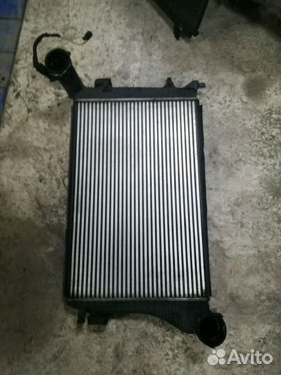 Фольксваген Туран Touran 2007 год радиаторы