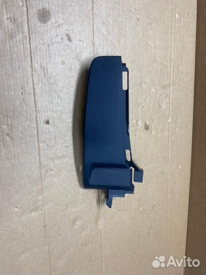 Накладка задней левой стойки под ременьCorollaE210