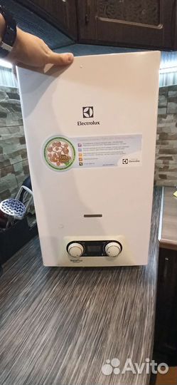 Водонагреватель проточный electrolux
