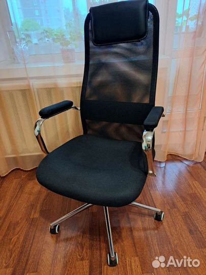 Продам новое офисное кресло