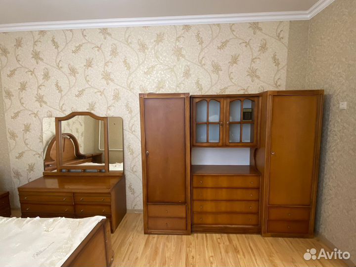 Спальный гарнитур бу