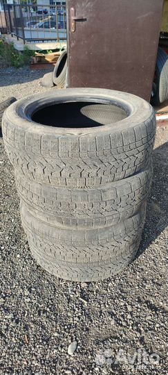 Kumho I'Zen RV Asymmetric 245/60 R18