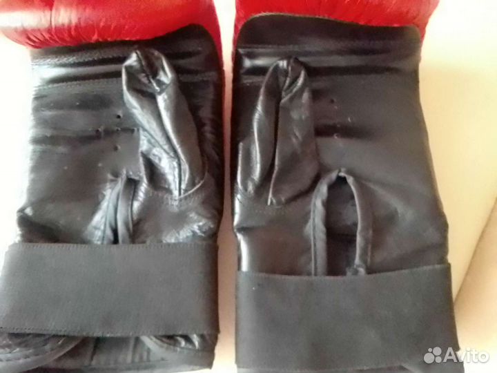 Боксерские перчатки новые