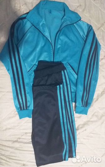 Спортивный костюм
