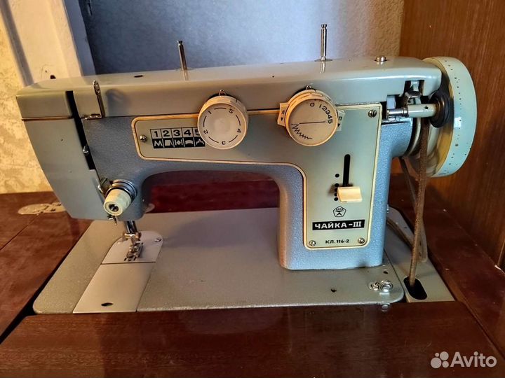 Швейная машинка чайка 3