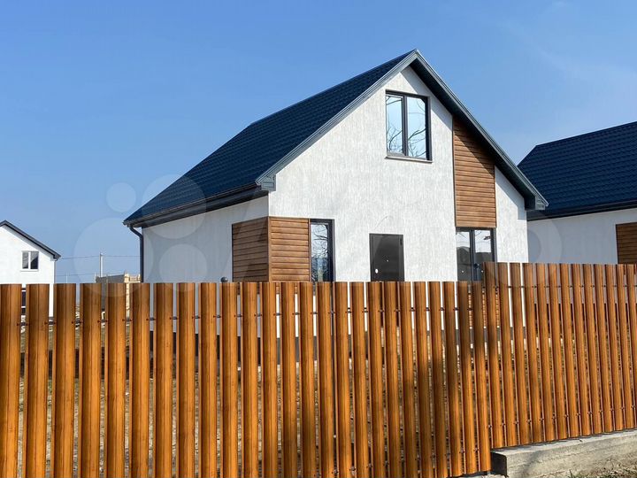 Дом 83 м² на участке 5,5 сот.