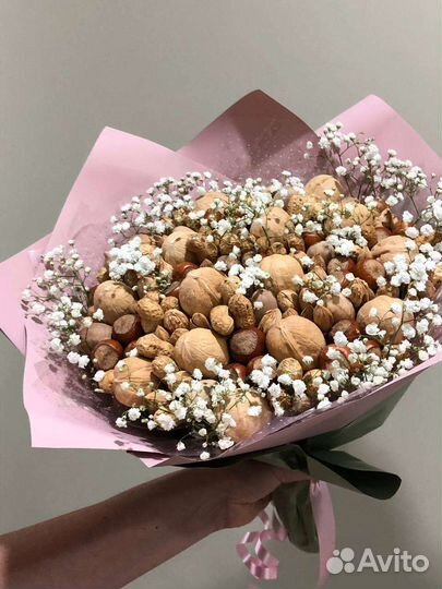 Съедобные букеты из сухофруктов и орехов, конфет