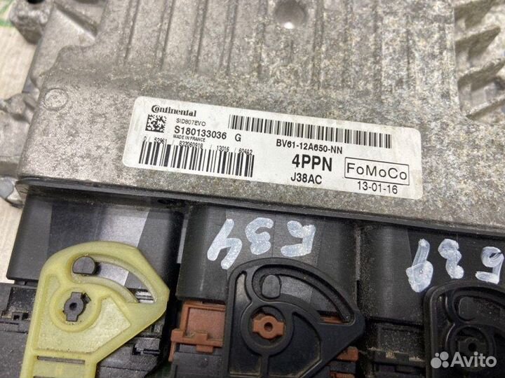 Блок управления двигателем Ford Focus DV6 2013