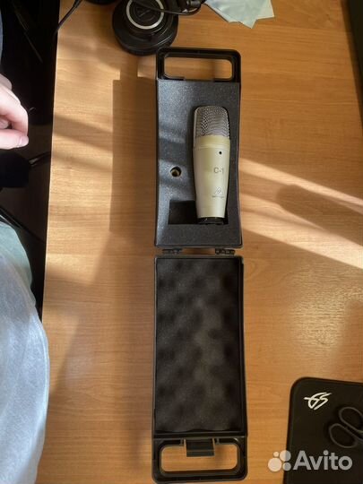 Студийный микрофон behringer c-1