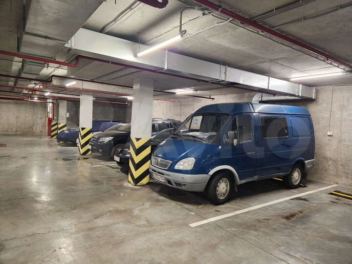 Машиноместо, 18 м²