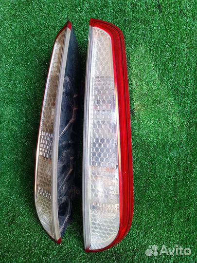 Задние фонари Форд Фокус 2 рестайлинг универсал