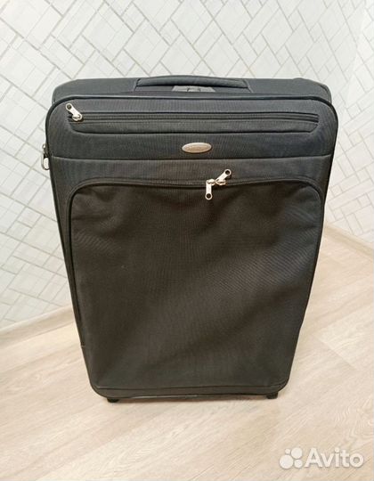 Чемодан на колесах большой xxl