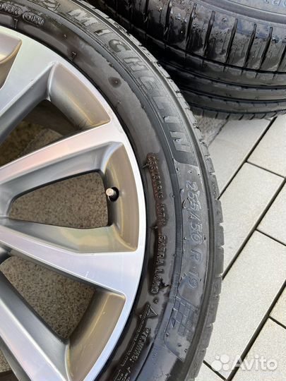 Комплект дисков с летней резиной