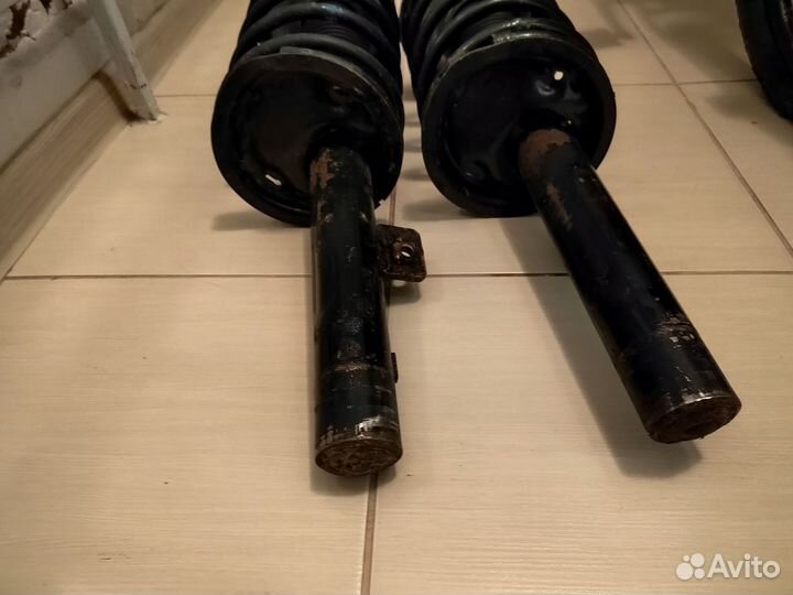 Передние стойки peugeot 206