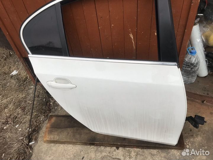 Дверь на bmw e60