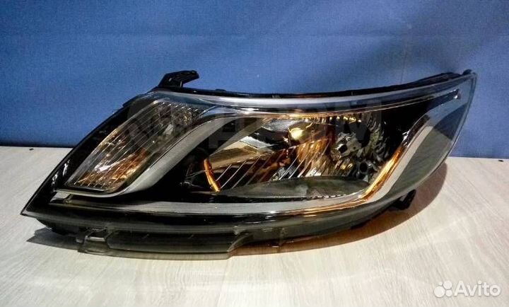 Фара левая Kia Rio