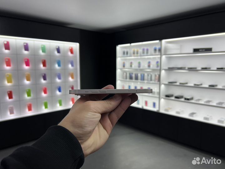 iPhone 13, 256 ГБ