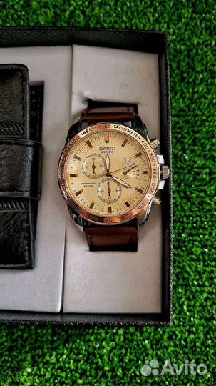 Кошелек и часы